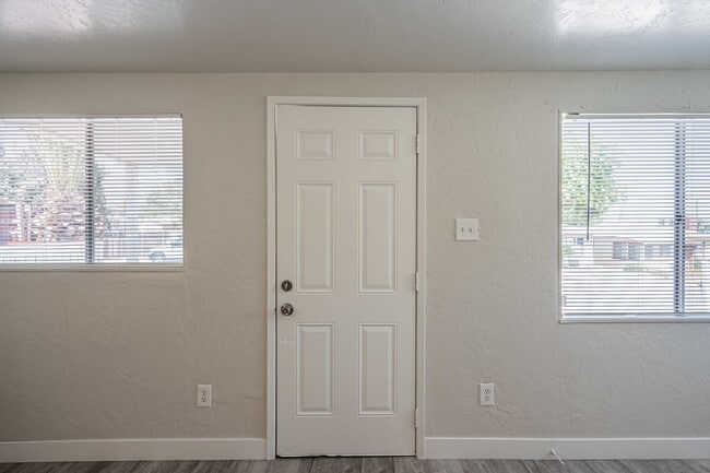 Building Photo - 32958 Urban Ave