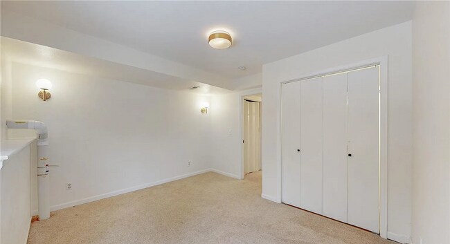 Building Photo - Stunning 5Bed 3.5Bath Modern Home on Spacious Lot in Quiet Boulder Cul-de-Sac