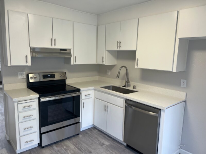 Building Photo - 5641 Passero Way