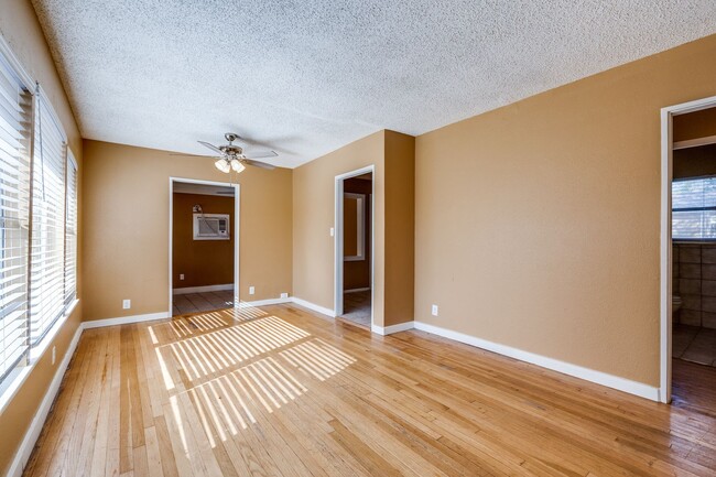 Building Photo - WILSHIRE VILLAGE 3-BEDROOM