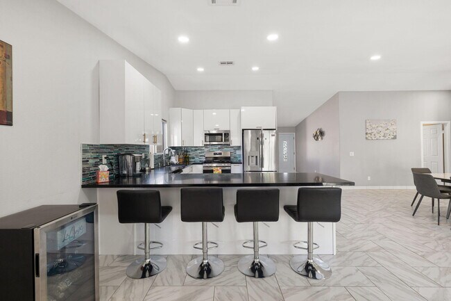 Building Photo - 31115 Whispering Palms Trail