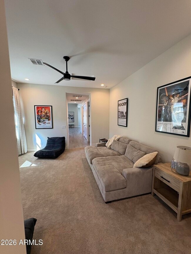 Building Photo - 6896 E Lomas Verdes Dr