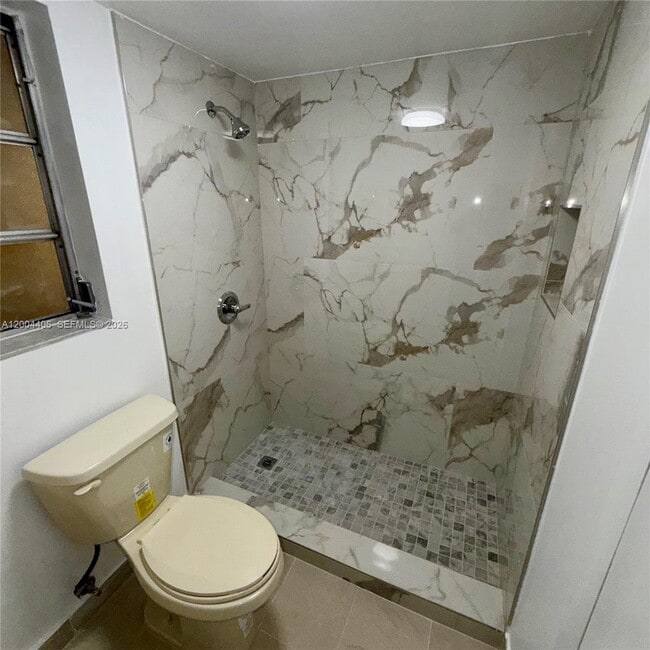 Building Photo - 8775 Park Blvd