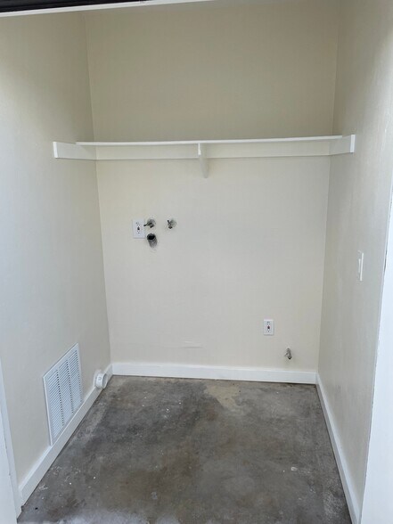 Building Photo - 3614 32nd St