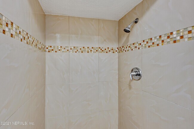 Building Photo - 10654 Casa Grande Dr