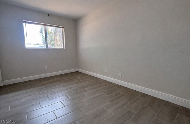 Building Photo - 12274 First St