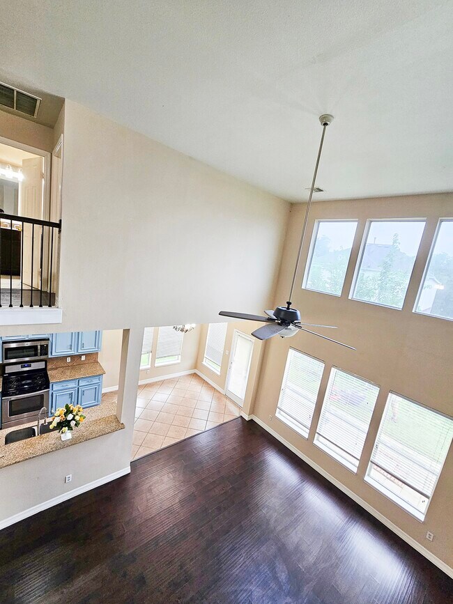 Building Photo - 20810 Balmoral Glen Ln