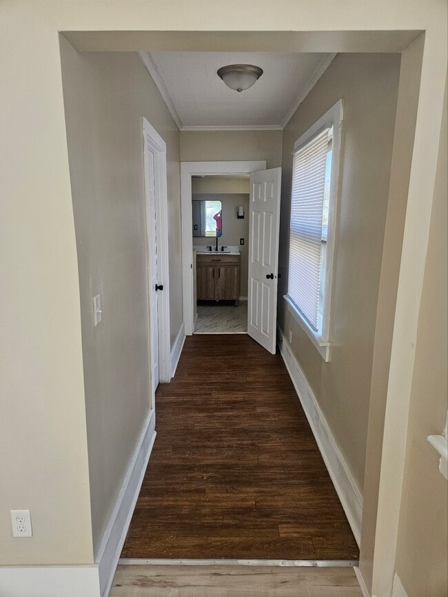 Building Photo - Warren