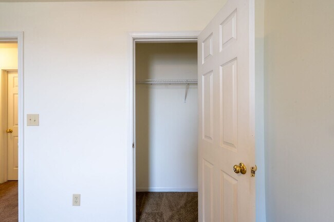 Building Photo - 3523-3525 Prescott Dr.