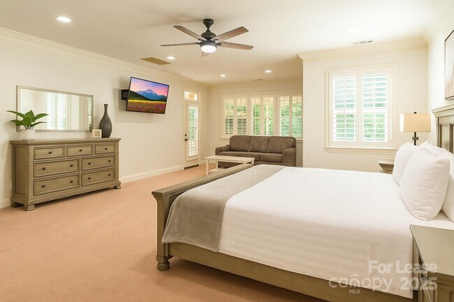 Building Photo - 3115 High Ridge Rd