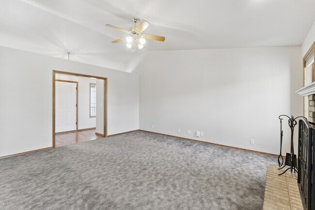 Building Photo - 7483 E Nottingham Ln