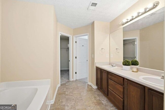 Building Photo - 2285 Baker Station Dr