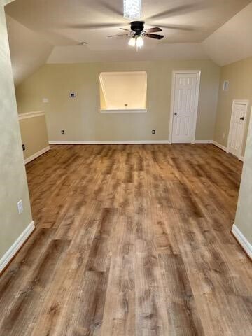 Building Photo - 25203 Oak Villa Dr