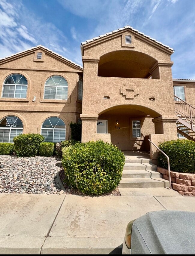 Building Photo - 1122 E 300 S