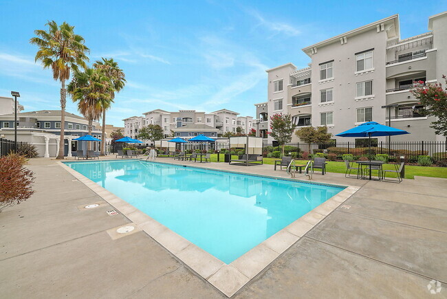 Building Photo - The Landing at Jack London Square