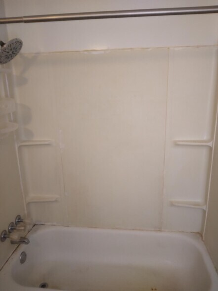 Building Photo - 235 N 25th St