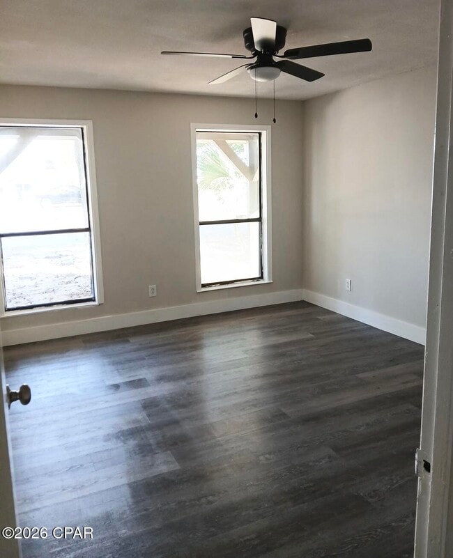 Building Photo - 1825 Watkins Ave