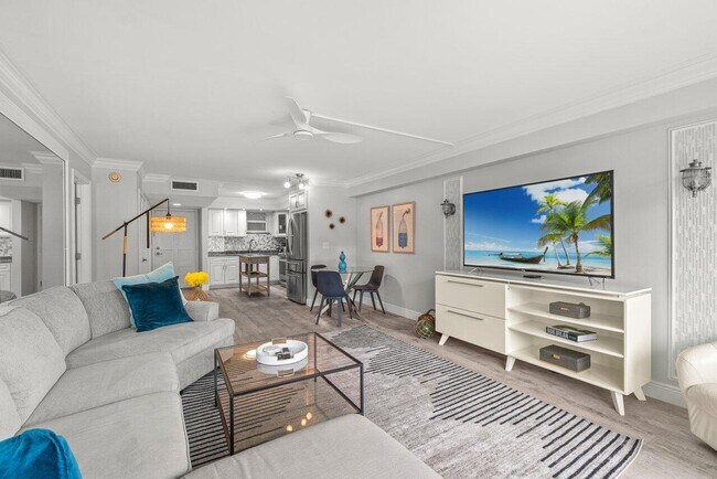 Building Photo - 3570 S Ocean Blvd