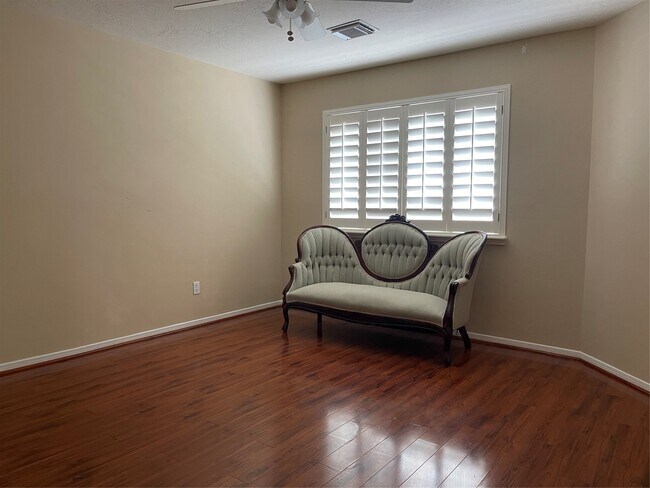 Building Photo - 21619 San Marino Dr