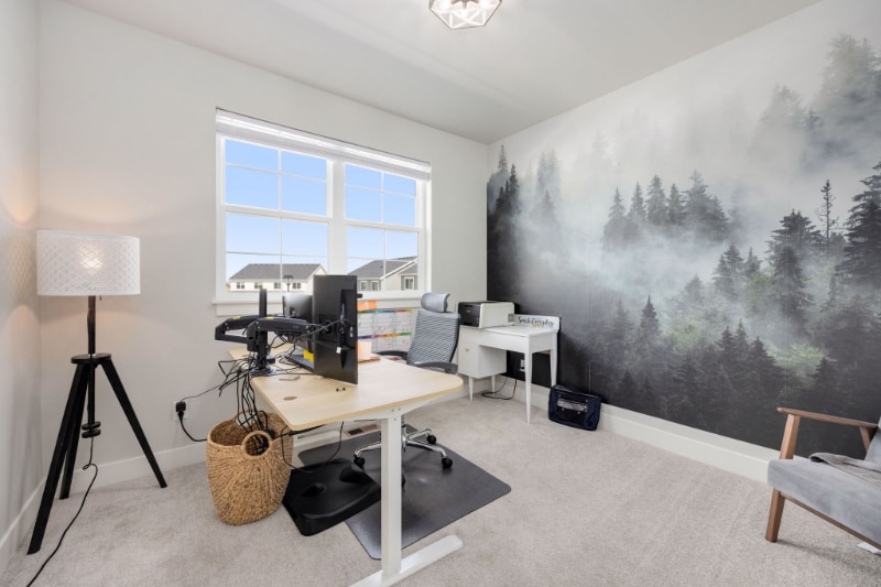 Building Photo - 685 Crossbill Dr