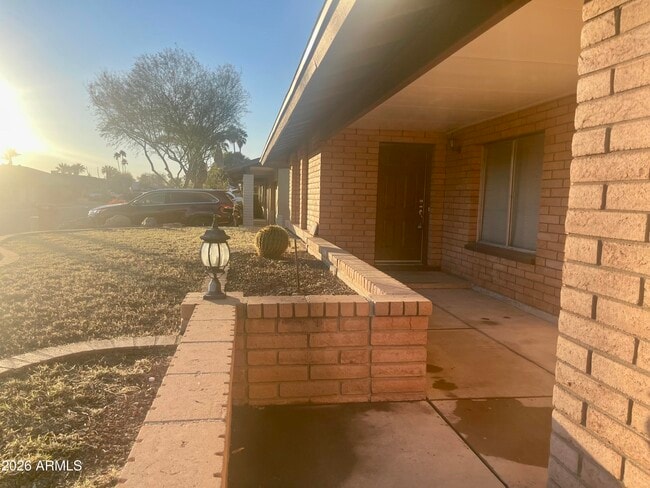 Building Photo - 508 E Angela Dr