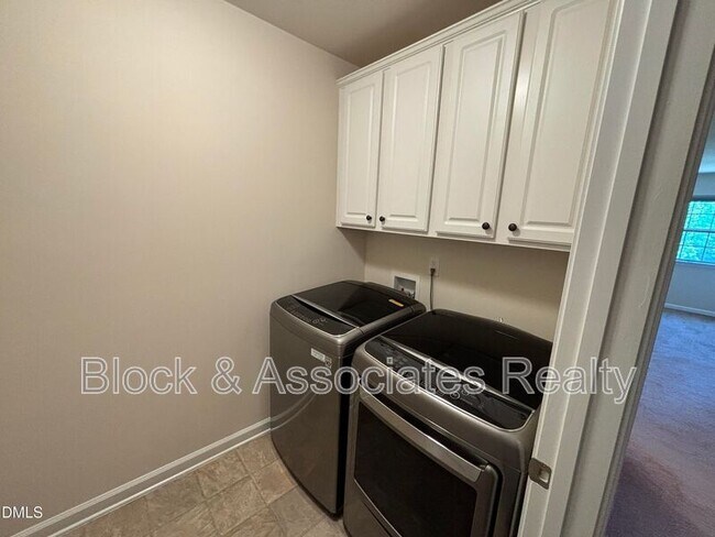 Building Photo - 1009 Magnolia Blossom Ln