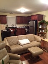 Building Photo - 307 East St