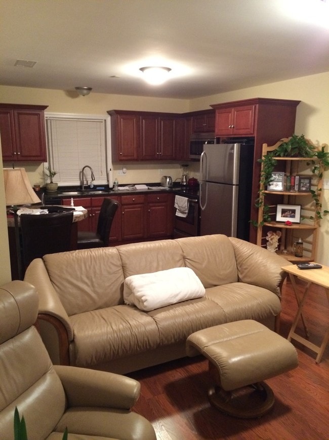 Building Photo - 307 East St