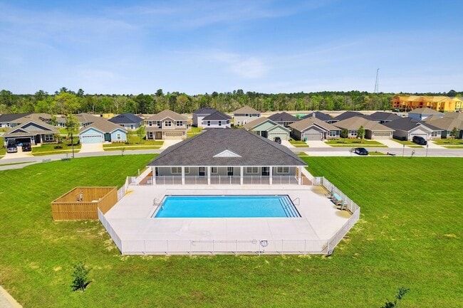 Building Photo - 215 Speckled Trout Ln N