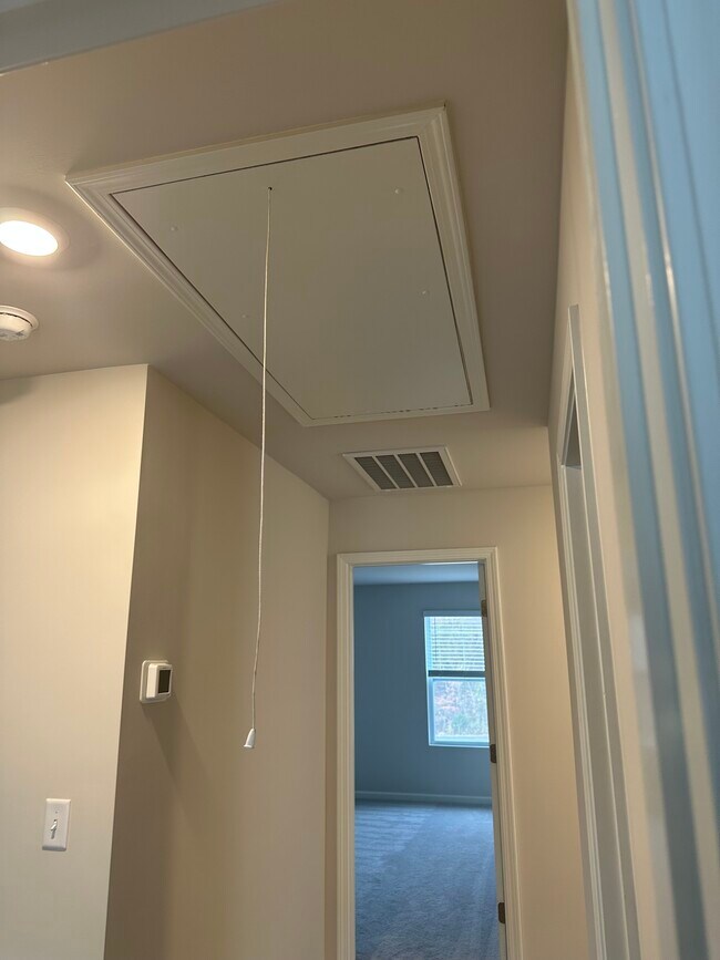 Building Photo - 2252 Robert Gwynne Dr