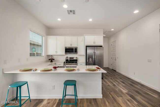 Building Photo - 2968 E Lucky Horseshoe Ln