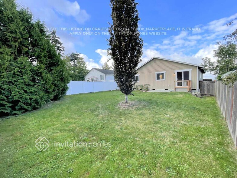 Building Photo - 4603 60th Dr NE