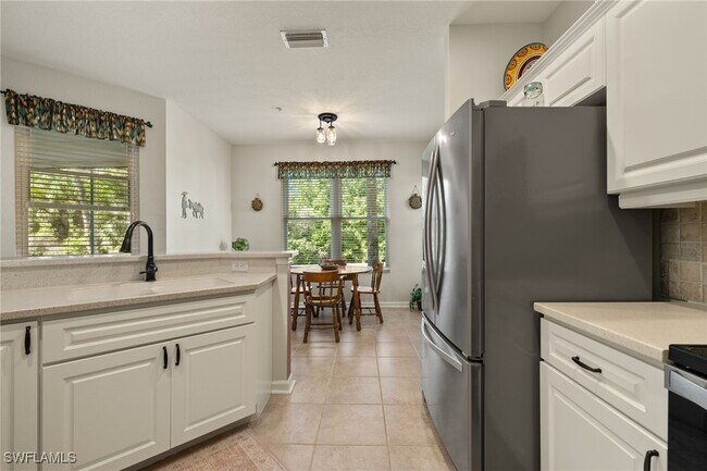 Building Photo - 17486 Old Harmony Dr