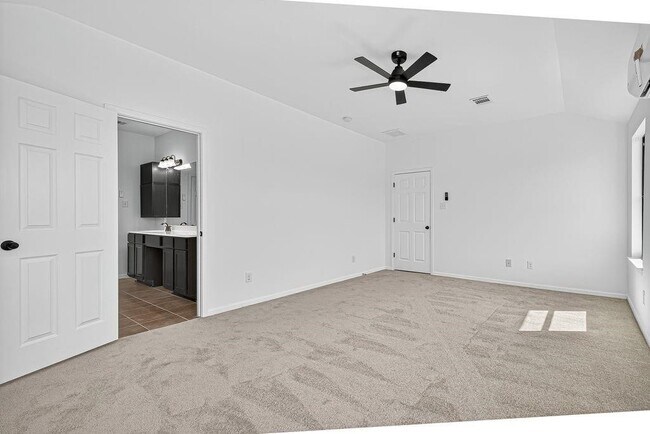 Building Photo - 5515 Armillary Dr