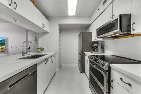 Building Photo - 12160 St.Andrews Pl