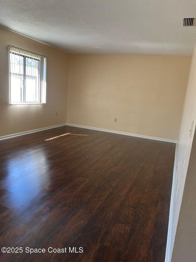 Building Photo - 100 San Paulo Cir
