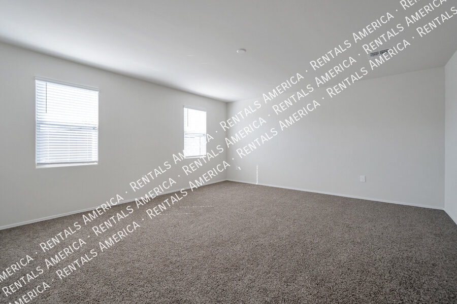 Building Photo - 4655 W Basil Ave
