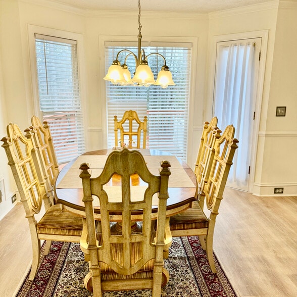 Building Photo - 4401 Yorkshire Ct