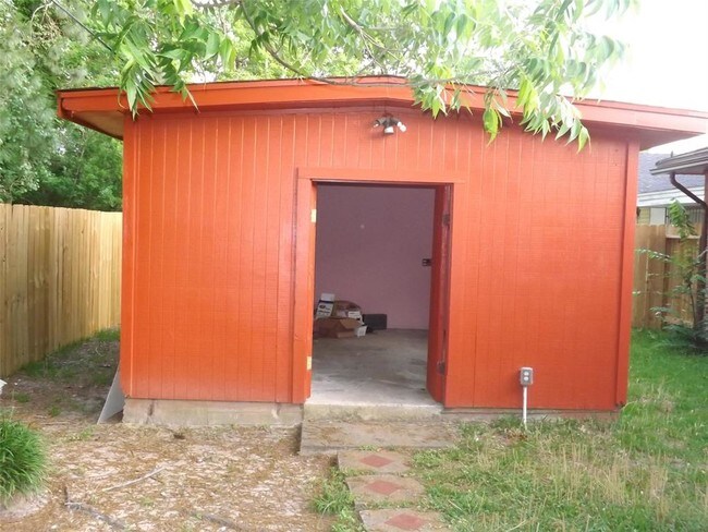 Building Photo - 1314 N Appomattox Dr