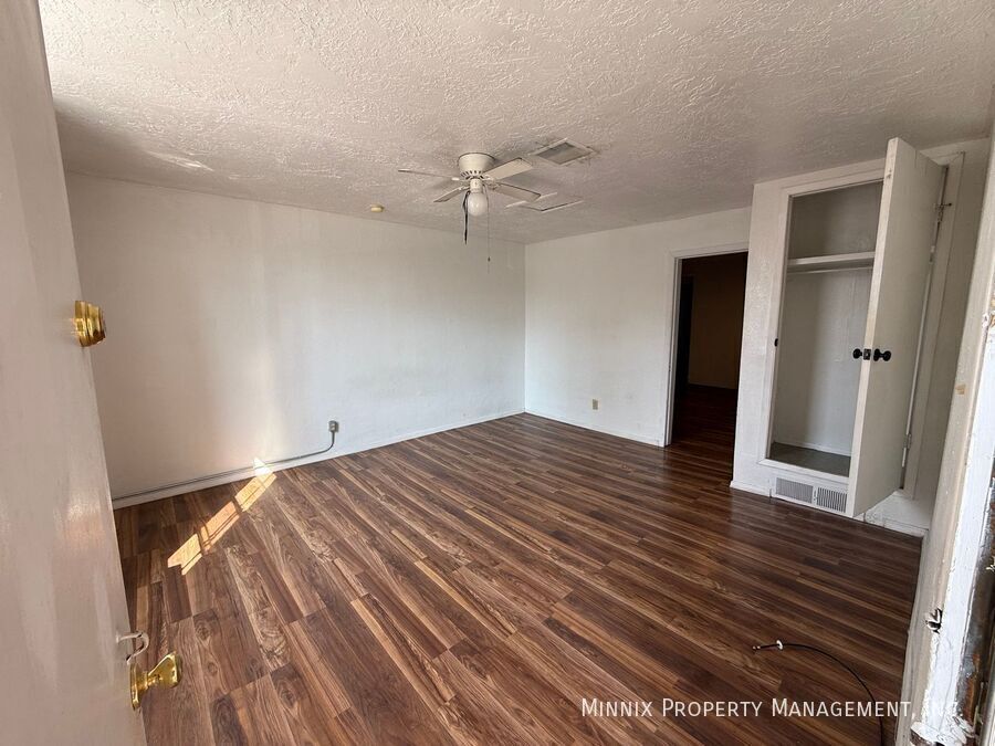 Building Photo - 1526 Yandell Dr