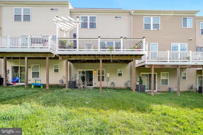 Building Photo - 21521 Willow Breeze Sq
