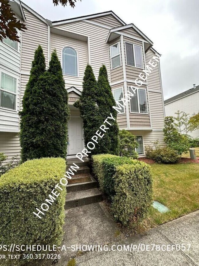 Building Photo - 8612 Sweetbrier Loop SE