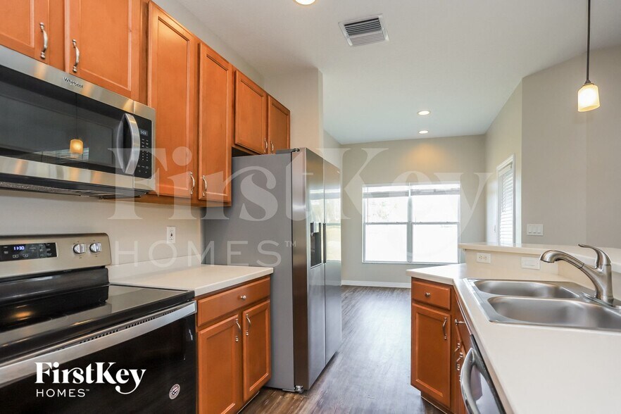 Building Photo - 1144 Emerald Hill Way