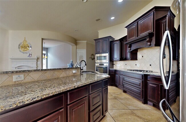 Building Photo - 29127 Crested Butte Dr