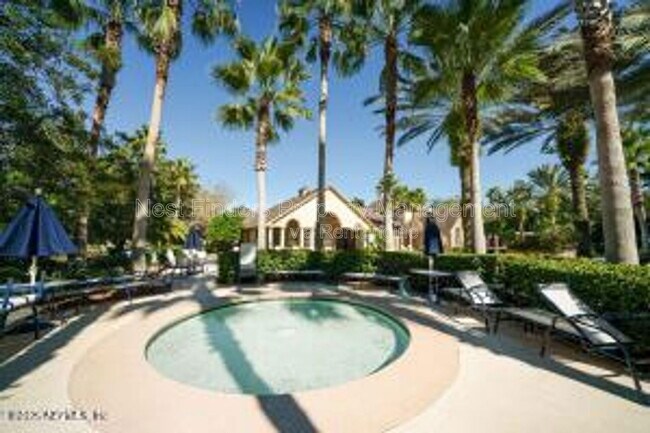 Building Photo - 7800 Point Meadows Dr
