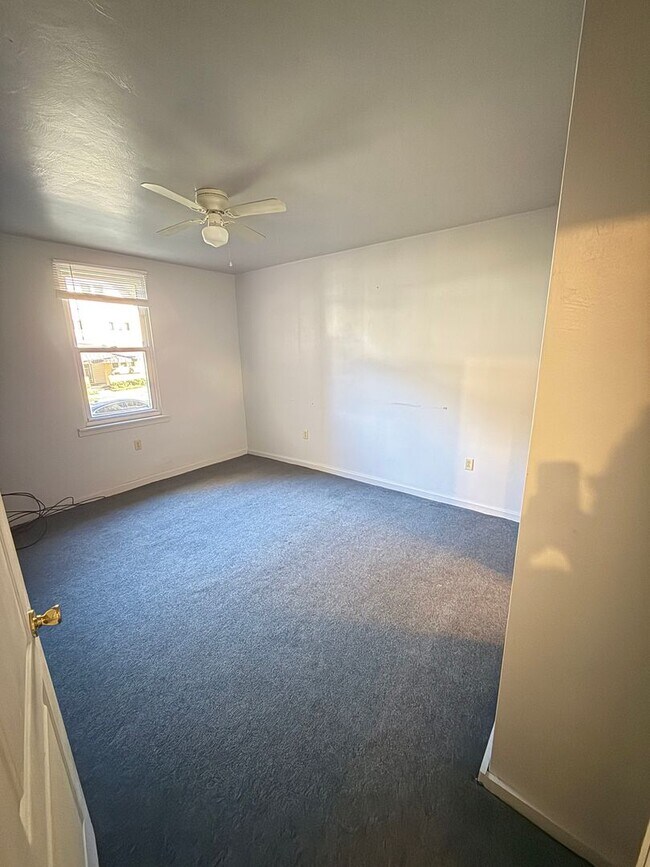 Building Photo - 526 Westinghouse Ave