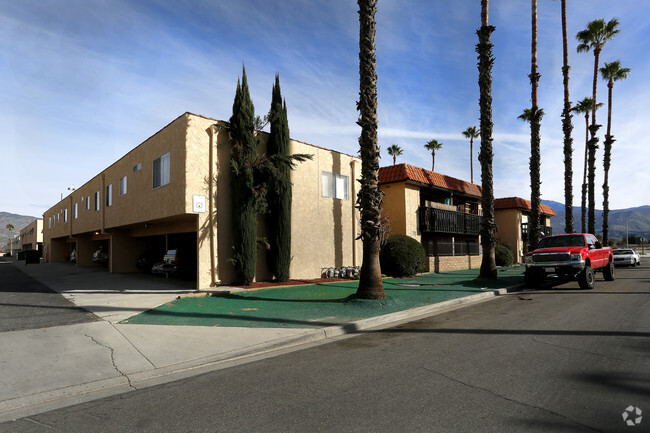 Building Photo - Hacienda Apartments