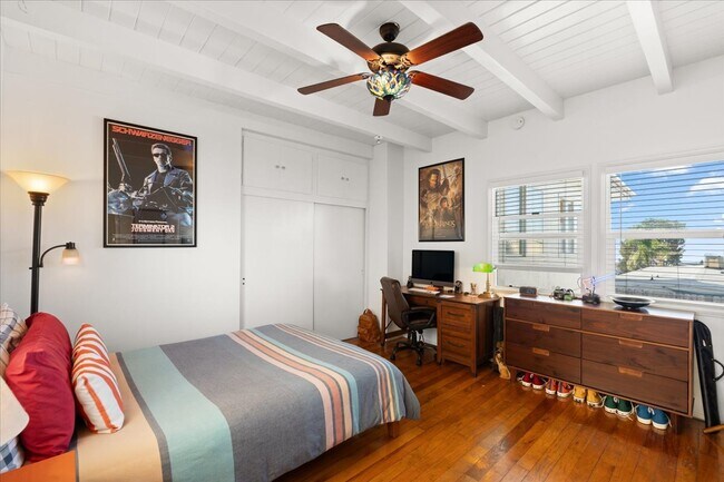 Building Photo - 1131 10th St