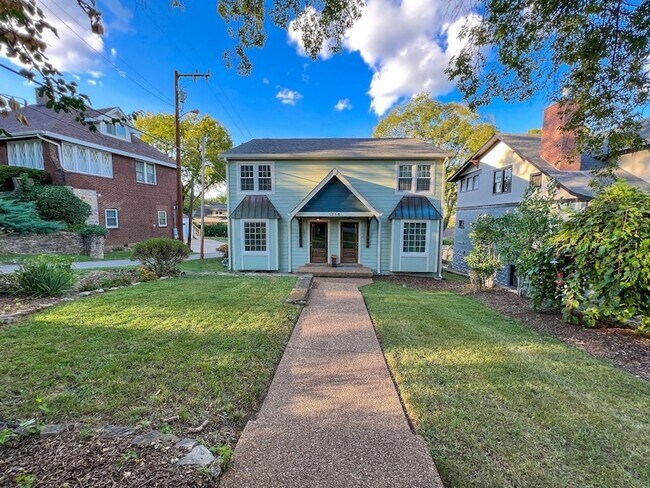 Building Photo - 1716 Linden Ave