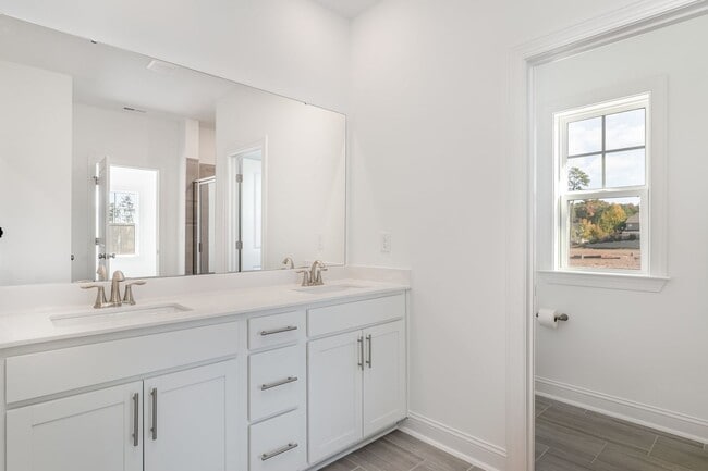 Building Photo - Newly Built 5 Bedroom Home in Knightdale!